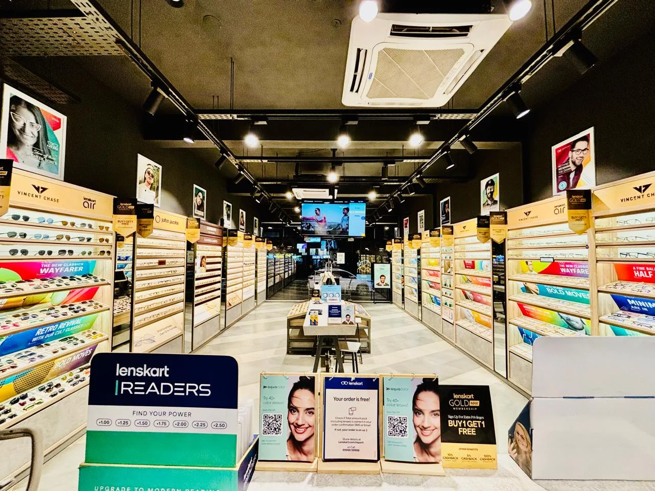 Lenskart.com at Thoraipakkam